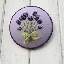 ELKELT LEVENDULÁS fali dekoráció, hímzett lakásdekoráció, brazíl hímzett falidísz