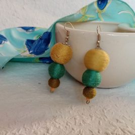 3 gömb zöld textilbogyó fülbevaló, fonalékszer, textil fülbevaló