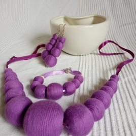 ELKELT Lila textilbogyó ékszerszett, fonal nyaklánc,karkötő és fonal fülbevaló