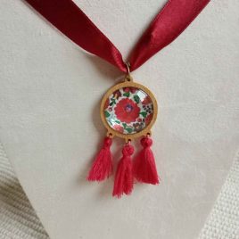 Matyó mintás nyaklánc piros rojtokkal,matyó ékszer,folklór ékszer,Hungarian folk jewellery
