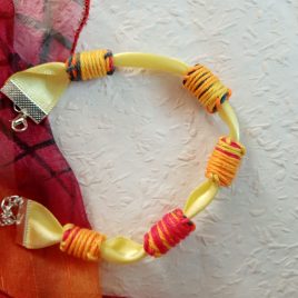 Citromsárga bokalánc, textilbogyó bokalánc, bokaékszer, lábdísz, lábékszer