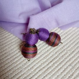 PURPLE RAIN textilbogyó fülbevaló, fonalékszer, textil fülbevaló