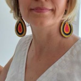 ELKELT Sárga-kék Nagy csepp alakú színes fonal fülbevaló ,textil egyedi fülbevaló, fafülbevaló